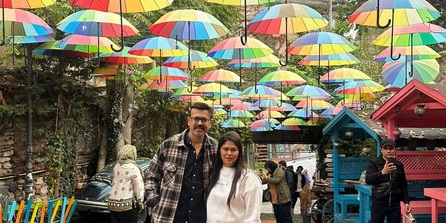 Mrs, Pratik Vora