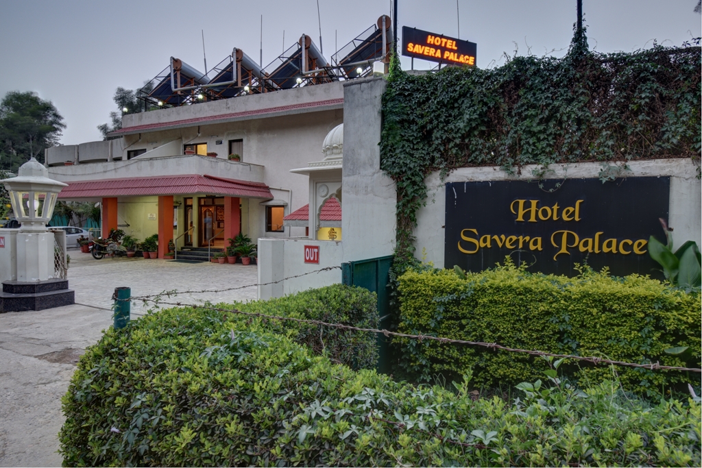 Hotel Savera Palace