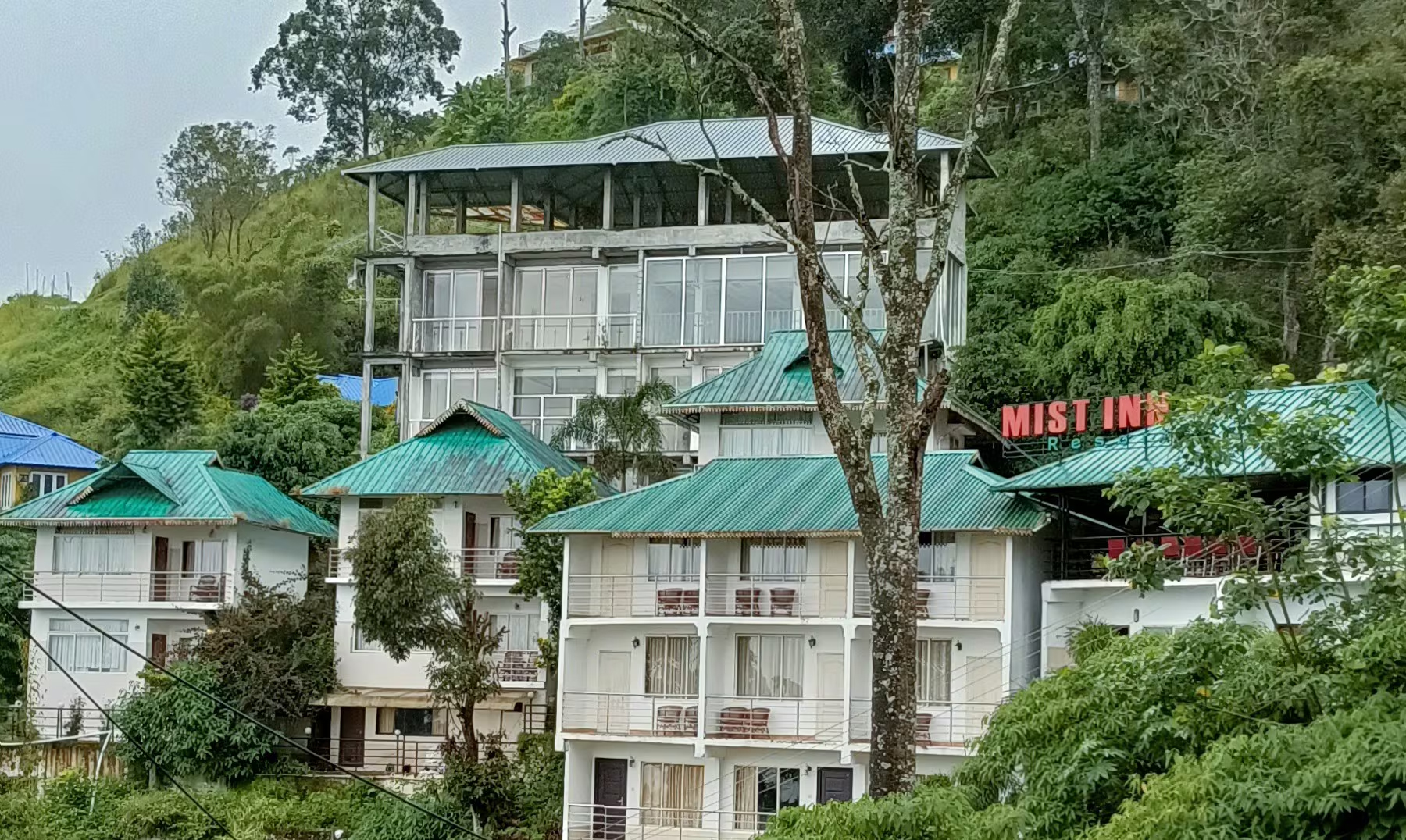 Mist Inn Resort