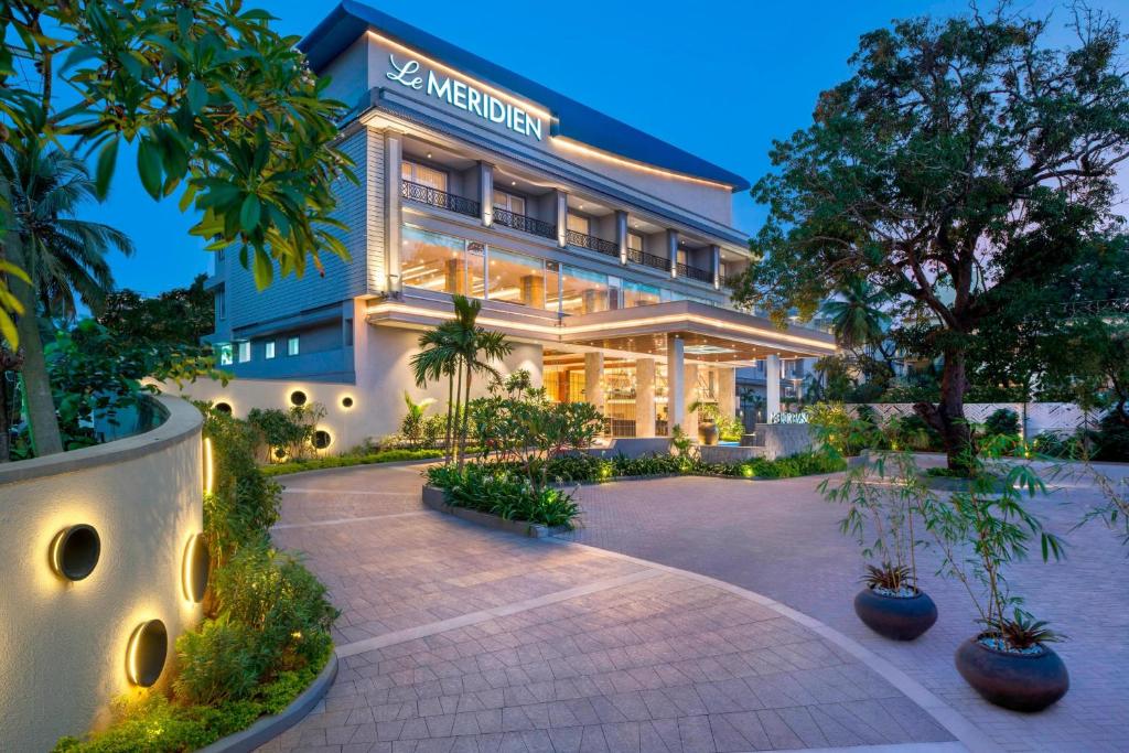 Le Méridien Hotel