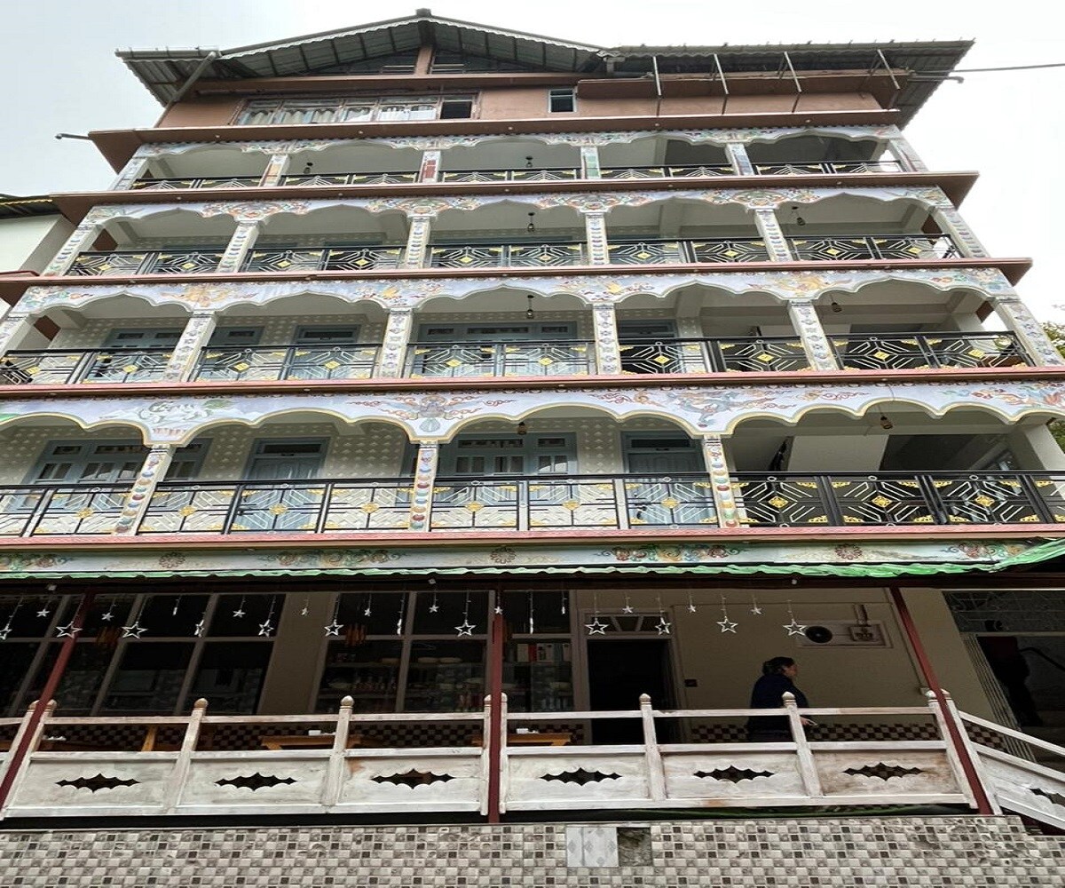 Mount Khang Hotel